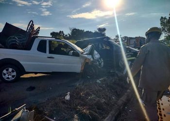 Quatro pessoas ficam feridas em acidente na GO-469, entre Trindade e Goianira