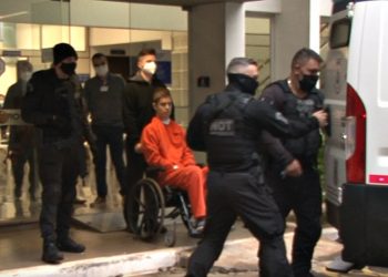 Assassino de crianças e profissionais de creche em SC tem alta e vai para presídio