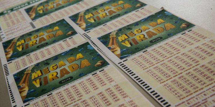 Seis pessoas acionam a Procuradoria dizendo serem ganhadores da Mega da Virada