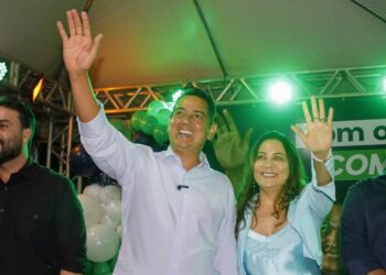 Lançamento de pré-campanha de Ozires Ribeiro à prefeitura de Uruaçu reúne mais de duas mil pessoas