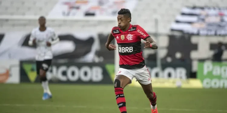 Flamengo diz que confia em Bruno Henrique e dará suporte ao atleta