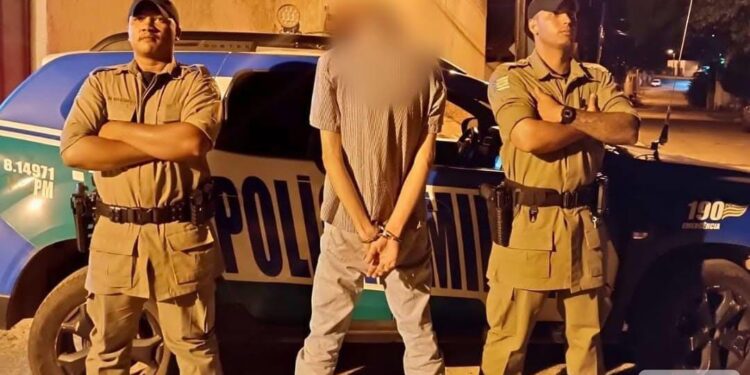 POLICIAIS MILITARES DE NIQUELÂNDIA PRENDEM HOMICÍDA CONDENADO A MAIS DE 12 ANOS DE PRISÃO