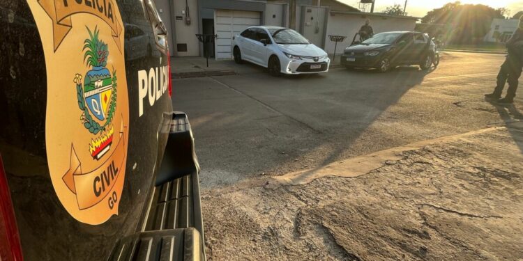 PC sequestra mais de R$ 1 milhão oriundos de fraude praticada por funcionário com uso de cartão corporativo de empresa e prende investigado