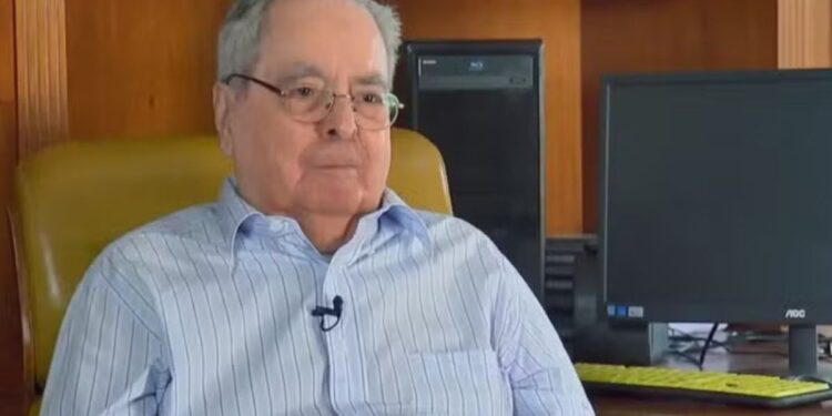 Autor de novelas da Globo, Benedito Ruy Barbosa segue na UTI
