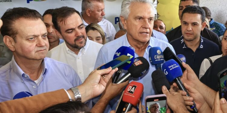 Com presença de Caiado, filiação de Mendanha ao PSD reforça base aliada em Goiás